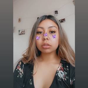 Meet your Posher, Priscila